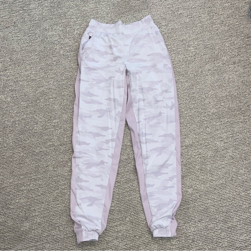 Athleta Brooklyn Lined Pink Camo Joggers